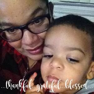 Meet your Posher, Dominique